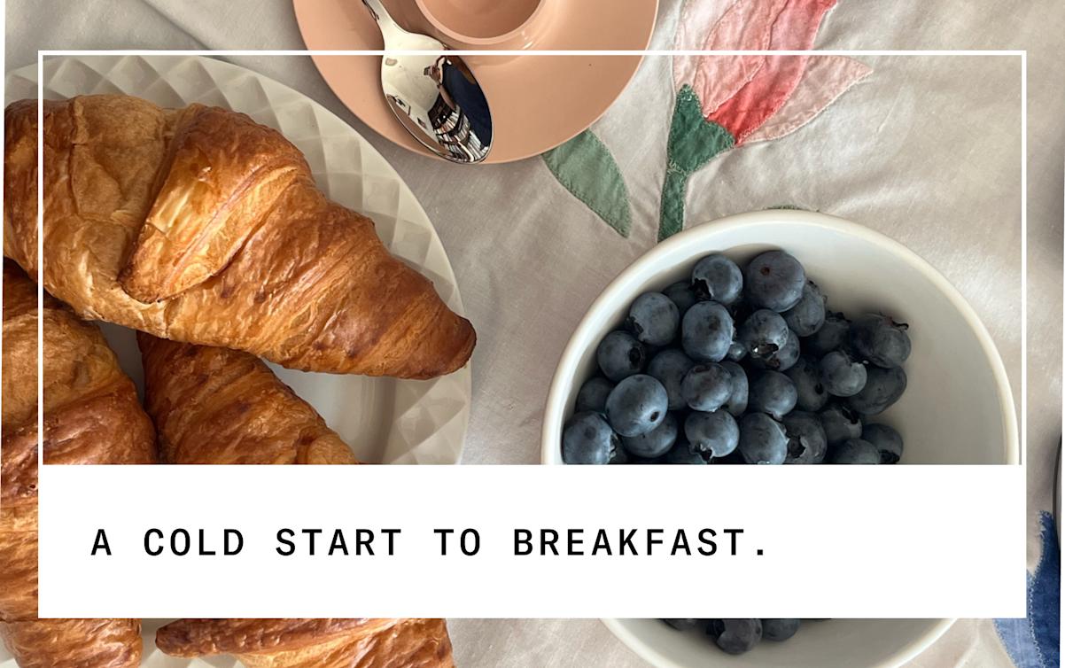 croissant and berries