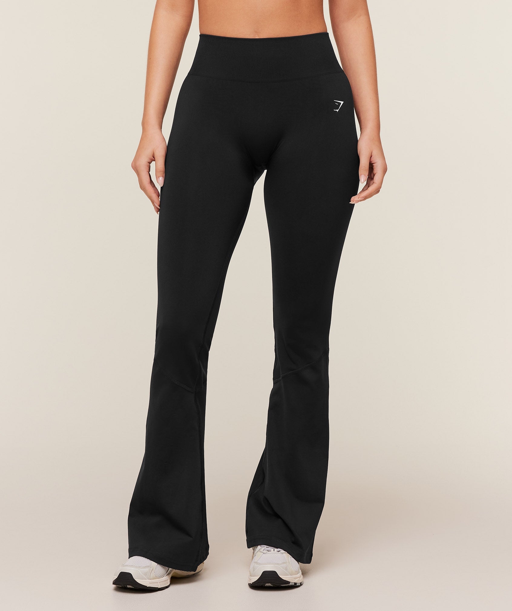 Light Hold Flared Leggings
